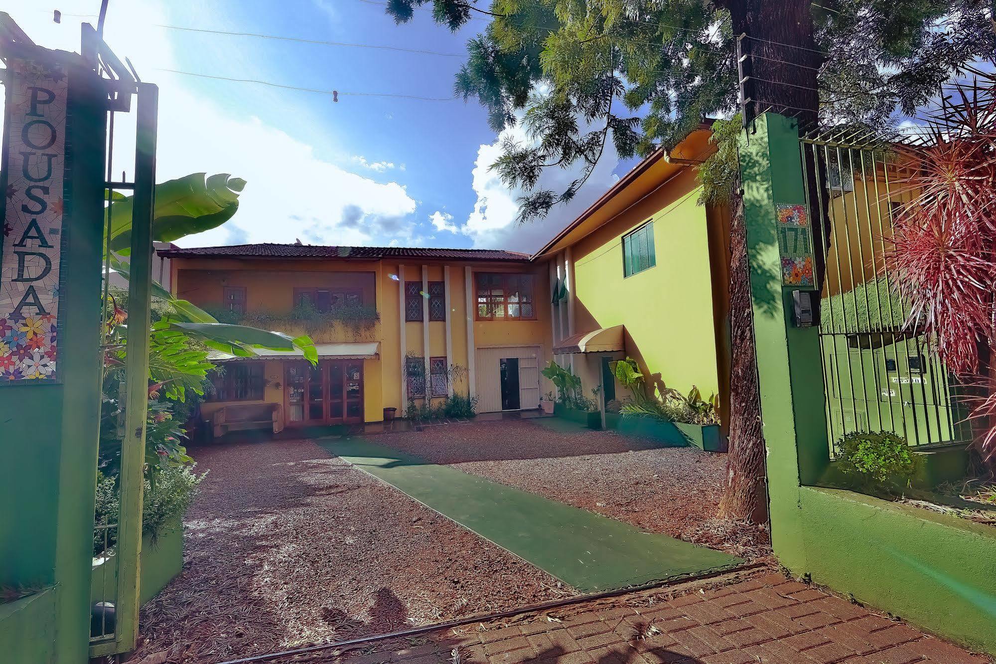 Residencial E Pousada Evelina Foz do Iguaçu Eksteriør billede